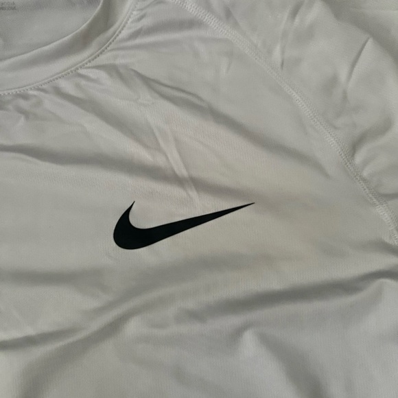 Men’s Nike Dri Fit Slim Fit White Long Sleeve Shirt Size XL - Picture 2 of 4